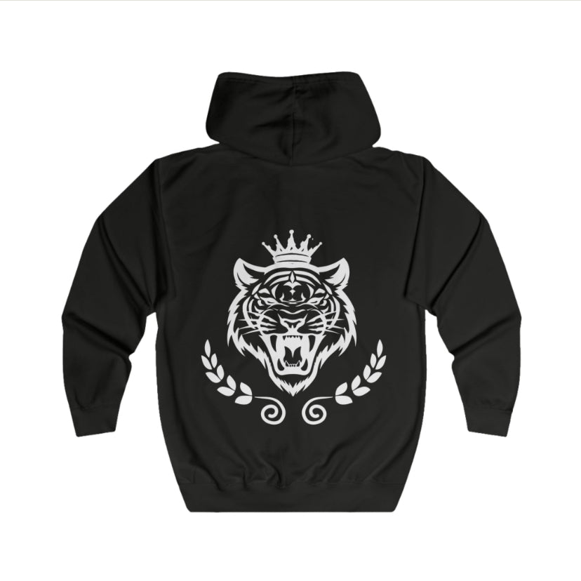 Mbdesigns (I AM ART!!!)Pullover Hoodie embroidered